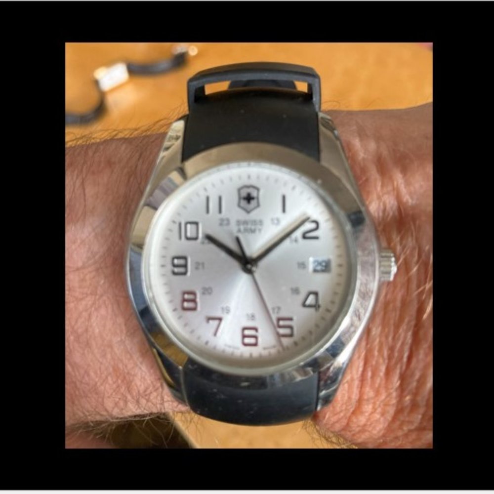 Men's Victorinox Swiss Army Business Watch